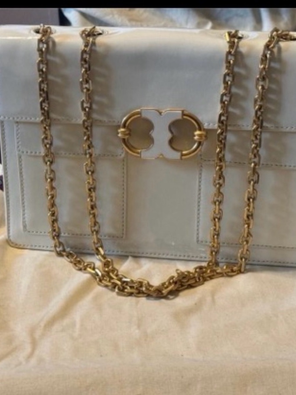 Leather Shoulder Bag with Gold Chain - Cream